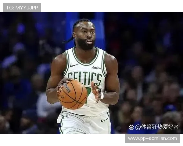 凯尔特人布朗30+8+5，怀特三分神准助力胜利